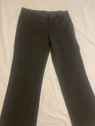 Pantalón recto elástico gris