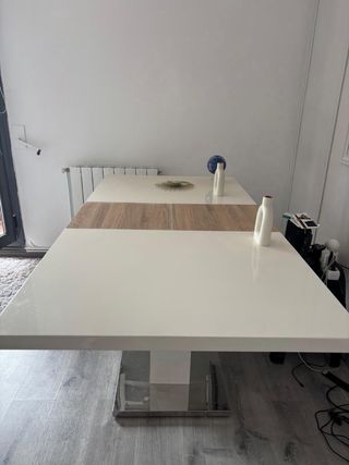 Mesa extensible madera y blanca