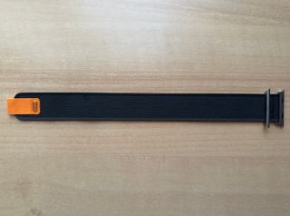 Apple Watch ULTRA 49mm. Black/Gray Trail Loop M/L