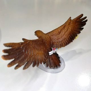 Águila real figura marca Mojö NUEVA