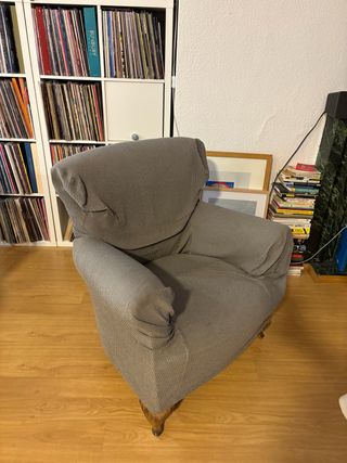 Sillón orejero gris tela. Si lo quieres es Gratis