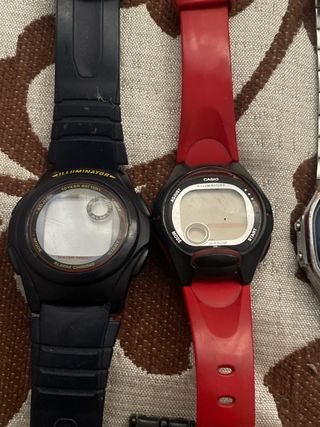 Reloj Casio Illuminator Negro y Rojo