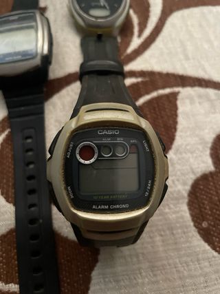 Reloj Casio Illuminator Negro y Rojo