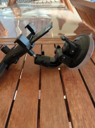 Supporto Tablet Auto Ventosa Universale Nero