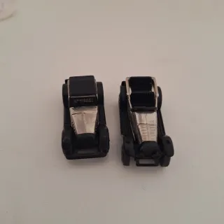 Sorpresine Kinder: 2 modellini auto d'epoca