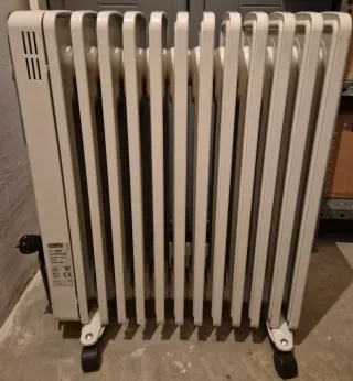 Radiador Aceite DeLonghi 12 Elementos 2500W