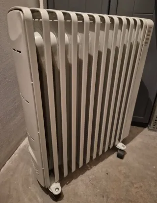 Radiador Aceite DeLonghi 12 Elementos 2500W