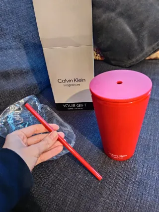 Vaso batidos Calvin Klein rojo