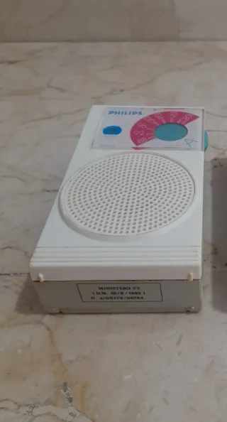 Radio vintage Philips D1550 Blanca Años 80