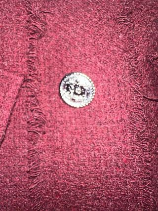 Gonna rossa con bottoni