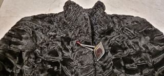 Pelliccia Astrakan Nera Autentica