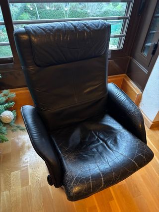 Sillón reclinable de piel negro