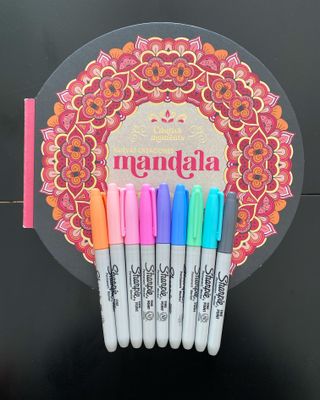 Set Arte: Rotuladores Sharpie, Lápices + Mandalas