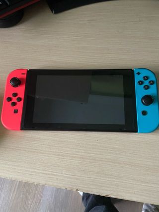 Nintendo Switch Completa Azul y Rojo