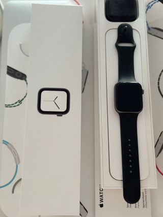 Apple Watch Series 4 44 GPS + Correa Original