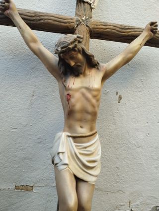 Figura Cristo en Cruz INRI