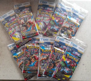 10 carte Pokémon Mega  Evoluzione