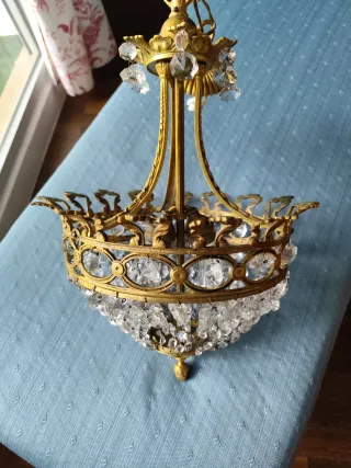 Lámpara antigua de cristal y latón