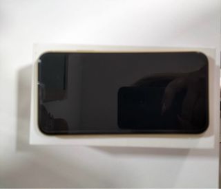 iPhone 11 Amarillo 64GB