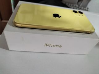 iPhone 11 Amarillo 64GB