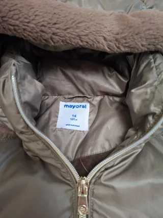 Abrigo niña . Talla 14