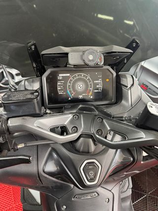 Yamaha Tmax tech max 560