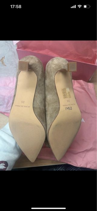 Zapatos tacón joya ALMA EN PENA beige/dorado