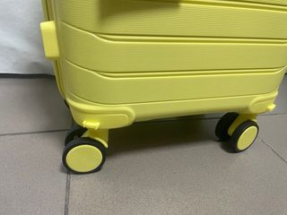 Maleta cabina extensible pp nueva ruedas desdesmon