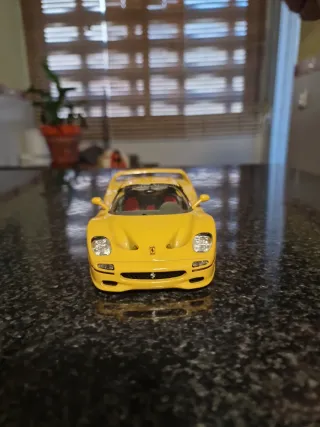 Ferrari F50 Burago 1995 a escala 1:24