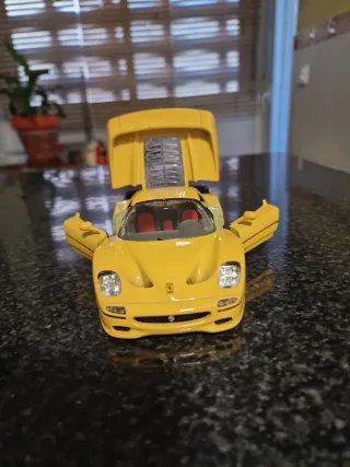 Ferrari F50 Burago 1995 a escala 1:24