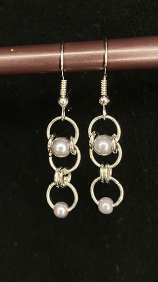 Pendientes artesanales de acero