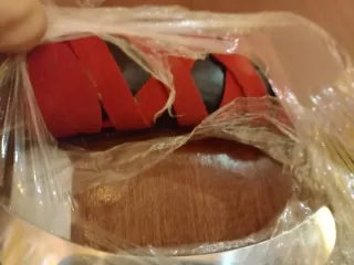 Espada decorativa con diseño tribal