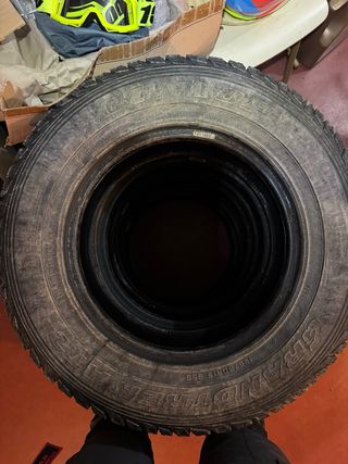 4 Ruedas Dunlop Grandtrek AT2 195/80 R15