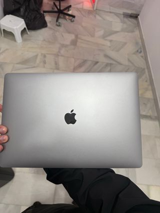 MacBook Pro 2019 2TB 64GB RAM
