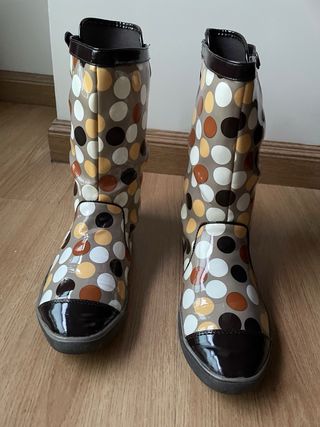 Botas de agua lunares