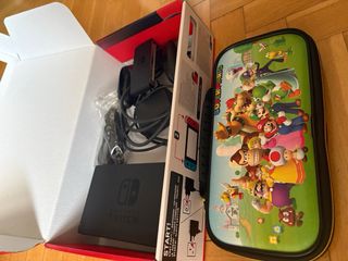 Nintendo Switch + Accesorios + SSD 64GB