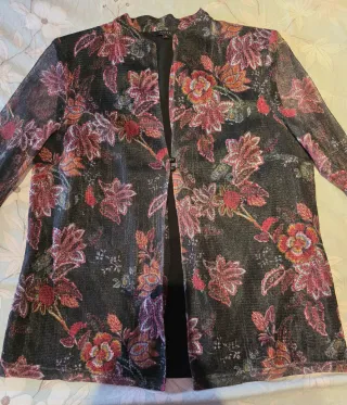 Blusa floral manga larga mujer