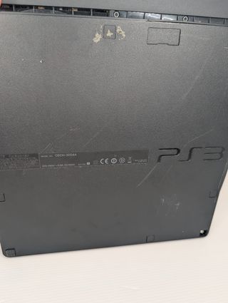 PlayStation 3 Slim Nera + Controller