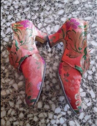 Traje de Fallera naranja y multicolor