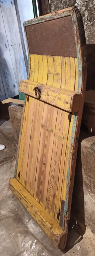 Trilla antigua de madera