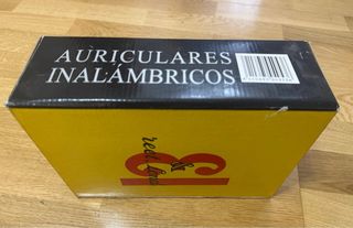 Auriculares Inalámbricos Negros y Plateados