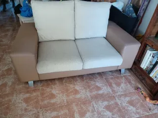 Sofá 2 plazas tela beige y piel sintética