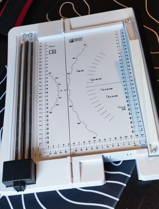 Guillotina de Palanca Cizalla Rodillo United Ofice
