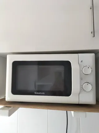 Microondas Taurus Blanco