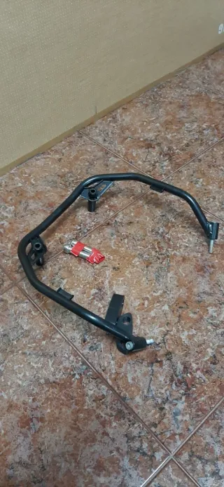 Soporte Maletas BMW F800