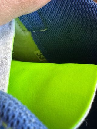 Botas de fútbol niño talla 33 (casi nuevas)