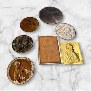 Colección de medallas religiosas