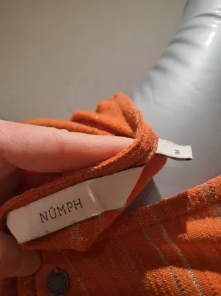 Camiseta NÜMPH naranja talla M
