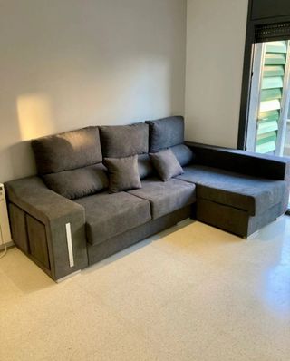 Sofá modular gris tela