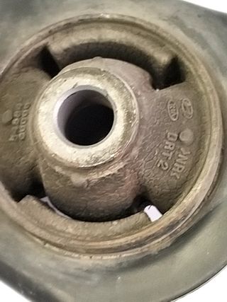 BRAZO SUSPENSION INFERIOR DELANTERO DERECHO HYUNDAI BAYON (2)